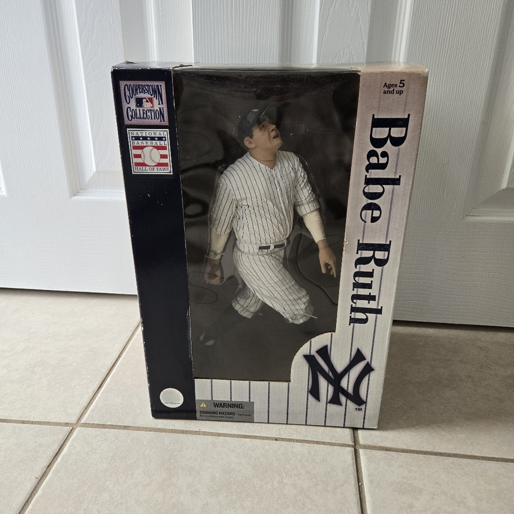 Babe Ruth 12" Collectible Figure